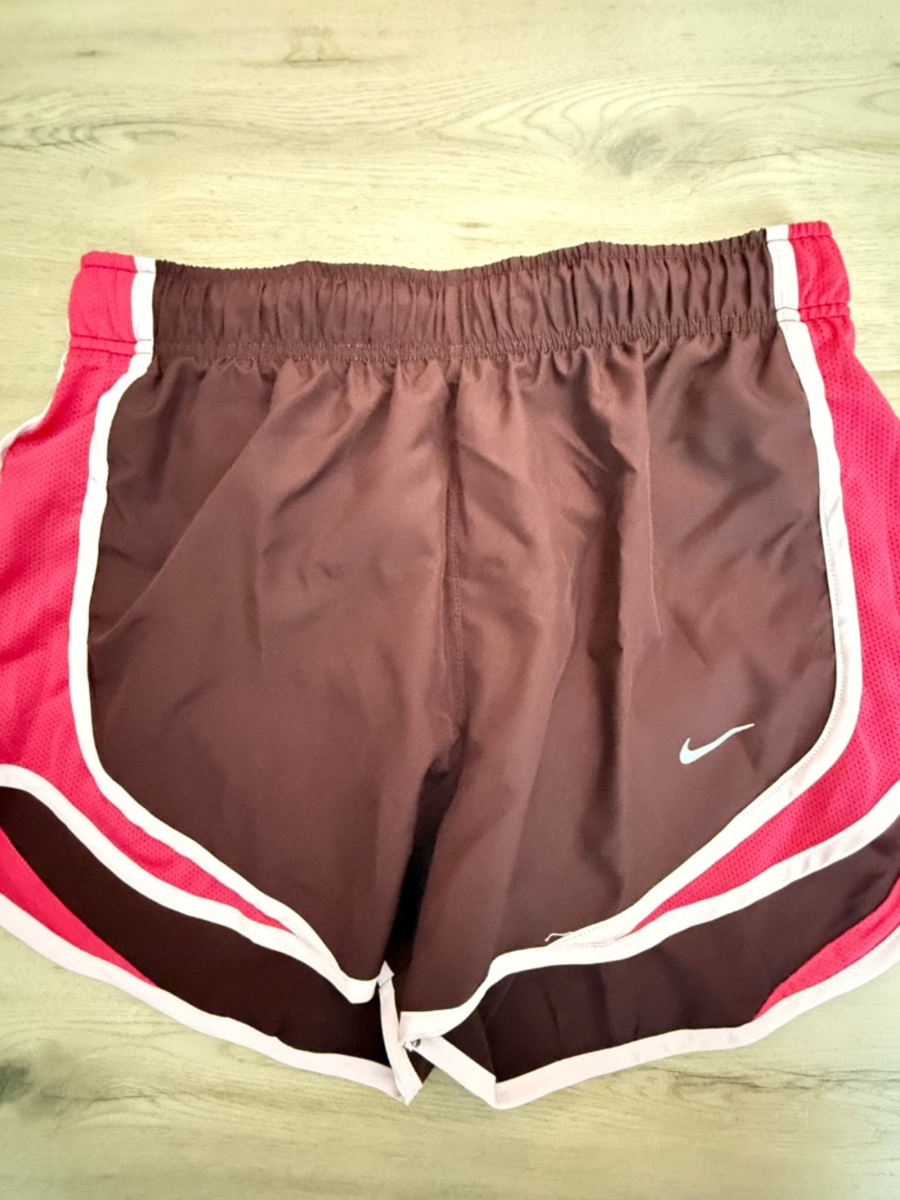 NWT Nike Tempo Running Shorts Burgundy Crush Women's Size S
